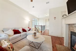 Photo #4: 21135698 Listing 