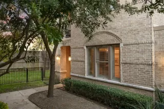 Photo #3: 21135850 Listing 