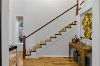 Photo #6: 21135850 Listing 