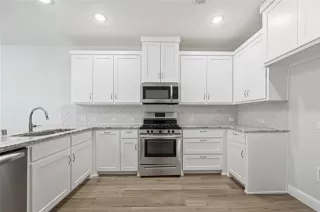 Photo #6: 21136263 Listing