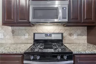 Photo #6: 21136686 Listing 