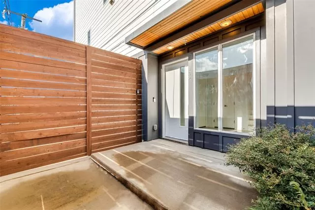 MLS: 21138144 Condo For Sale