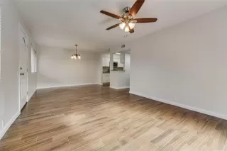 Photo #2: 21138646 Listing 