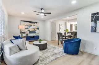 Photo #5: 21138852 Listing