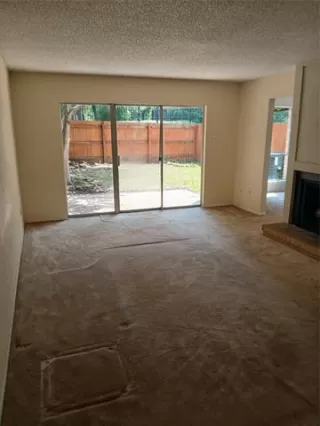 Photo #3: 21139193 Listing