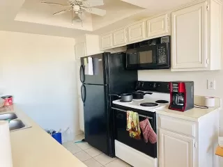 Photo #4: 21141046 Listing