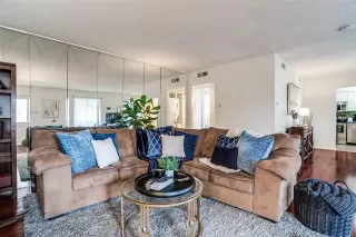 Photo #4: 21141124 Listing 