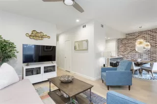 Photo #3: 21141126 Listing