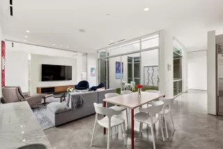 Photo #4: 21141308 Listing 