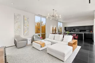 Photo #2: 21141850 Listing 