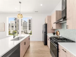 Photo #6: 21142041 Listing 