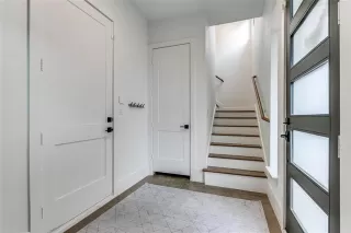 Photo #4: 21142208 Listing