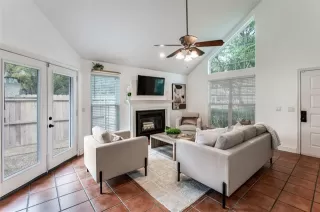 Photo #3: 21142436 Listing 