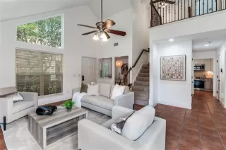 Photo #5: 21142436 Listing 