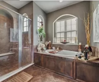 Photo #5: 21142561 Listing