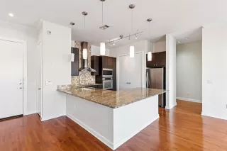 Photo #2: 21142579 Listing 