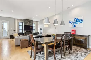 Photo #5: 21142681 Listing