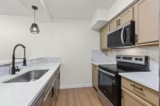 Photo #3: 21143502 Listing 