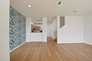 Photo #3: 21143711 Listing 