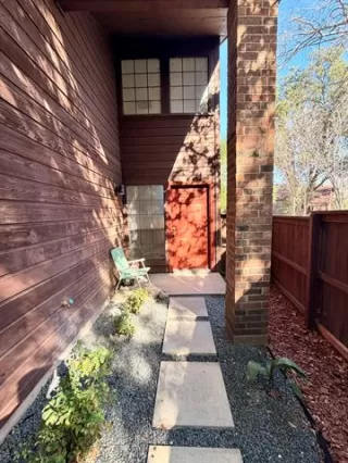 Photo #2: 21143834 Listing 