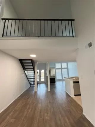 Photo #5: 21145308 Listing 