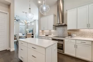 Photo #5: 21145525 Listing