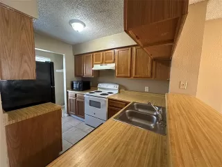 Photo #4: 21145732 Listing 