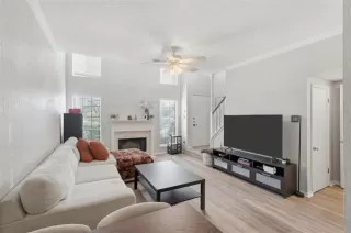 Photo #2: 21145752 Listing