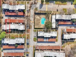 Photo #5: 21145929 Listing