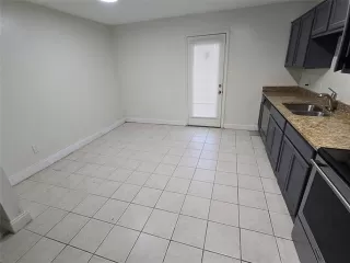 Photo #4: 21146135 Listing 