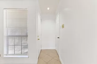 Photo #6: 21146214 Listing