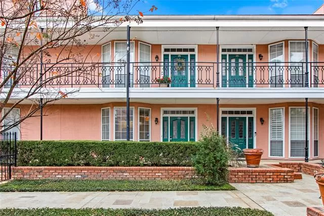 MLS: 21146317 Condo For Sale