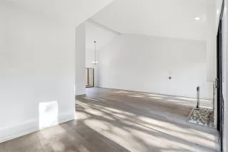 Photo #2: 21146367 Listing 