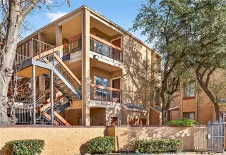 Photo #2: 21146548 Listing 