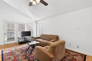 Photo #4: 21146548 Listing 