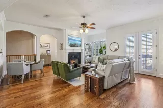 Photo #3: 21146792 Listing 