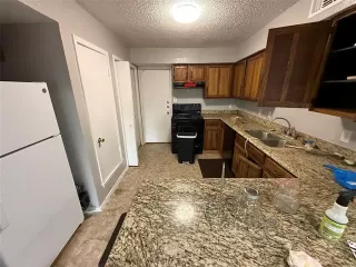 Photo #4: 21147235 Listing 