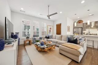 Photo #4: 21147361 Listing 