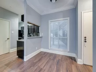 Photo #5: 21147398 Listing 