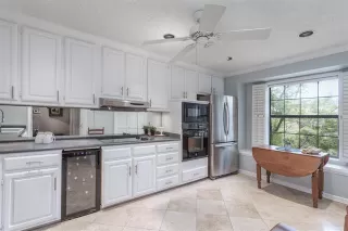 Photo #5: 21147435 Listing 