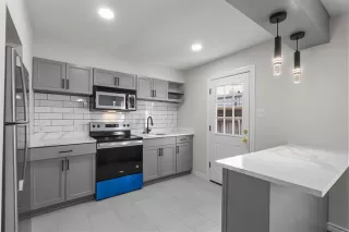 Photo #3: 21147442 Listing