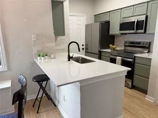 Photo #5: 21147474 Listing 