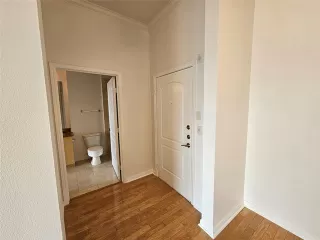 Photo #2: 21147973 Listing 