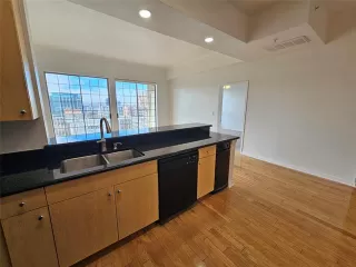 Photo #6: 21147973 Listing 