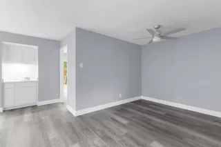 Photo #4: 21148348 Listing 