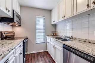 Photo #3: 21148421 Listing 