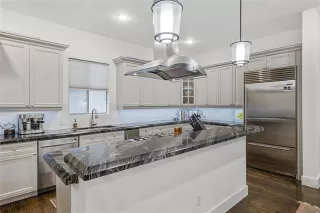 Photo #6: 21148555 Listing