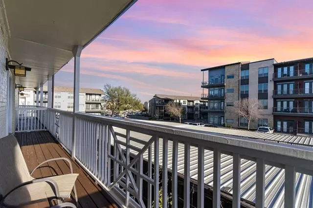 MLS: 21148574 Condo For Sale