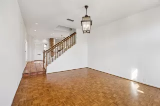 Photo #5: 21149027 Listing 