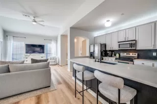 Photo #5: 21149102 Listing 